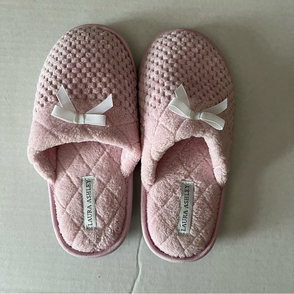 Women’s slippers